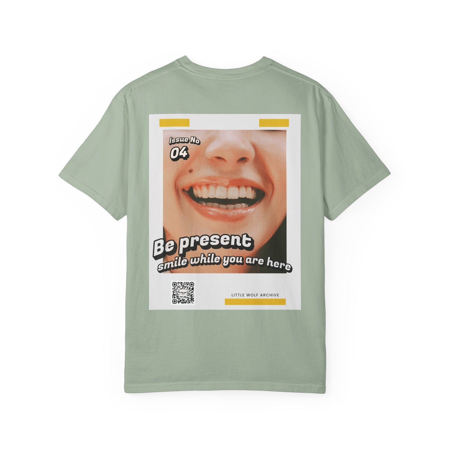 Issue 04 Smile While You Are Here