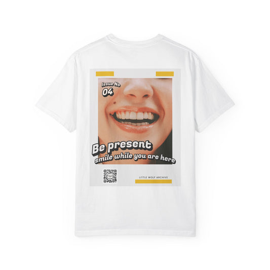 Issue 04 Smile While You Are Here